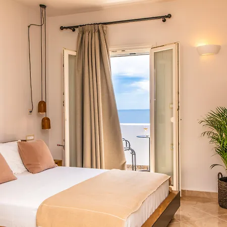 Aparthotel Ariadne 3*