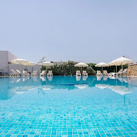 מלון דירות Ariadne 3*