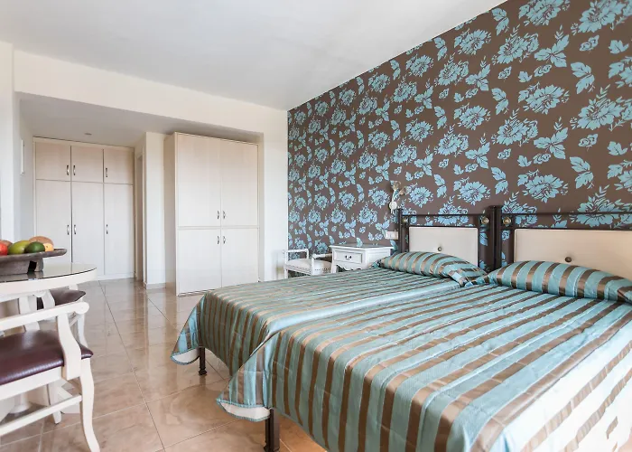 Ariadne Aparthotel Agios Prokopios (Naxos)