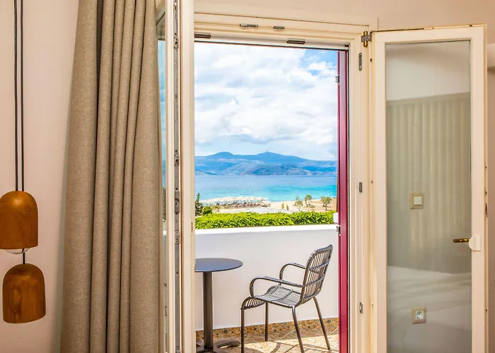 Ariadne Aparthotel 3*