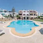 Lägenhetshotell Ariadne 3*